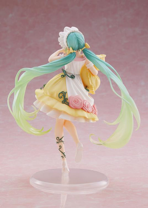 TAITO Vocaloid Hatsune Miku (Sleeping Beauty Ver.) Wonderland Figure