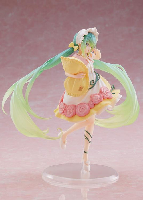 TAITO Vocaloid Hatsune Miku (Sleeping Beauty Ver.) Wonderland Figure