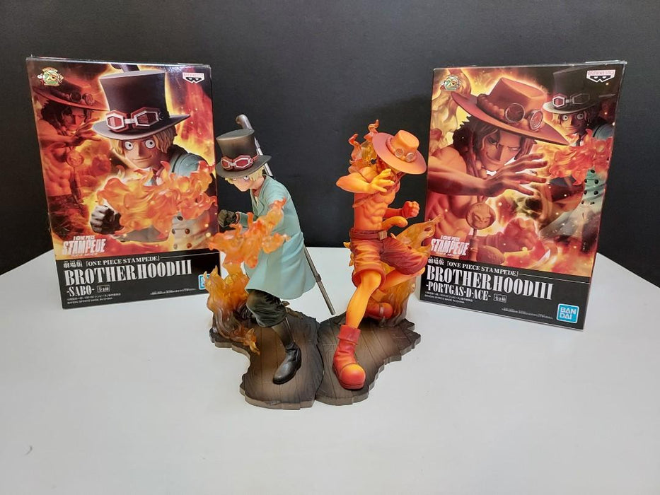 ONE PIECE STAMPEDE MOVIE - POSING FIGURE BROTHERHOOD III PORTGAS D ACE VOL.2  (collectable and very rare on the market) FIGURE