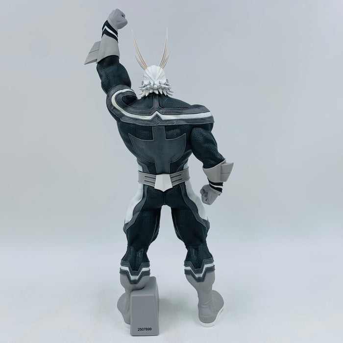 BANDAI BANPRESTO My Hero Academia BWFC World Figure Colosseum Super Master Stars Piece All Might (Tones Ver.) Figure