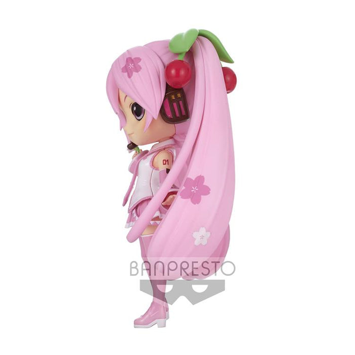 BANDAI BANPRESTO Vocaloid Q Posket Sakura Miku (Ver.A) FIGURE