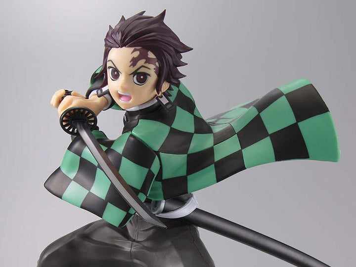 Bandai Demon Slayer: Kimetsu no Yaiba Tanjiro Kamado Plastic Model Kit Figure