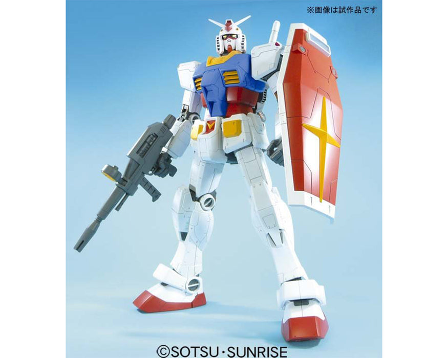 BANDAI Mega Size Model 1/48 Gundam - Model Kit E.F.S.F. PROTOTYPE CLOSE-COMBAT MOBILE