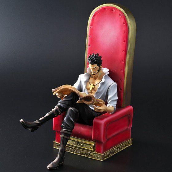 PRE-ORDER One Piece Collection JuraCure Mihawk Limited Figure